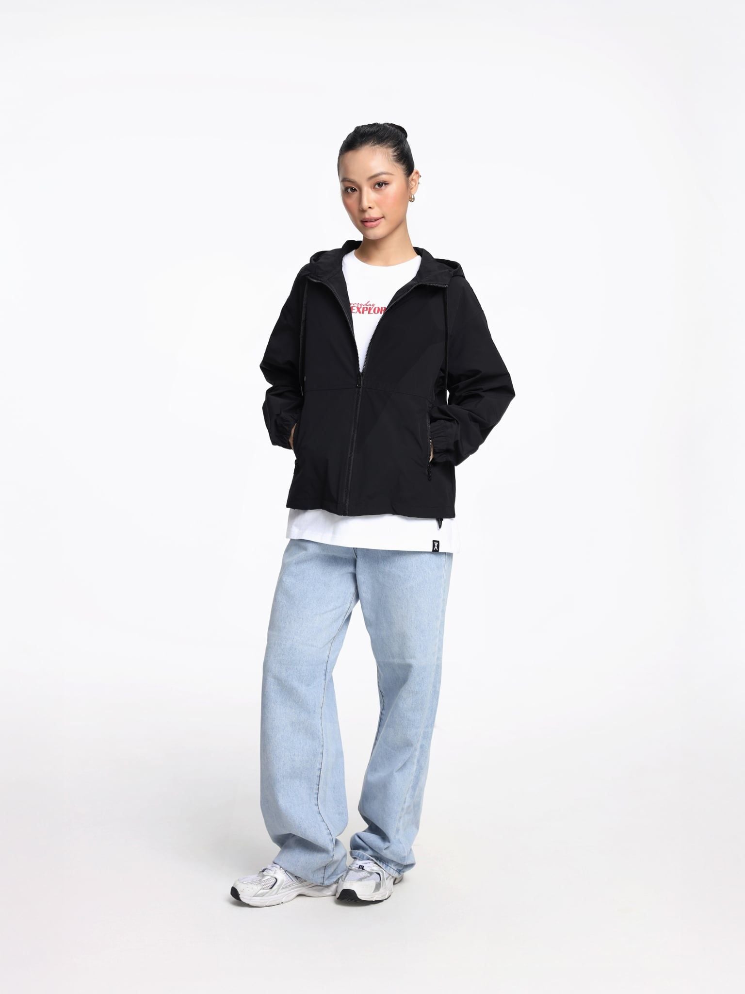 Áo Khoác Dù Nữ Relax Cold Yarn FW25 WOP 2094